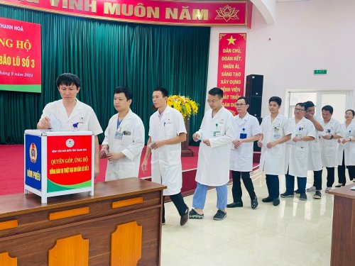 ảnh quy&ecirc;n g&oacute;p lũ lụt 10.png