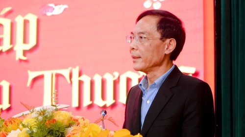 b&aacute;c T&ugrave;ng 2.png